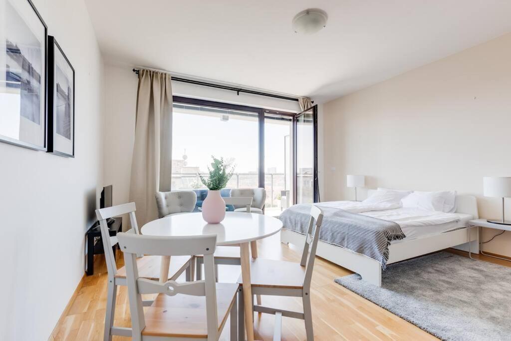 Jt'S Apartments Korunni Str. Πράγα Εξωτερικό φωτογραφία