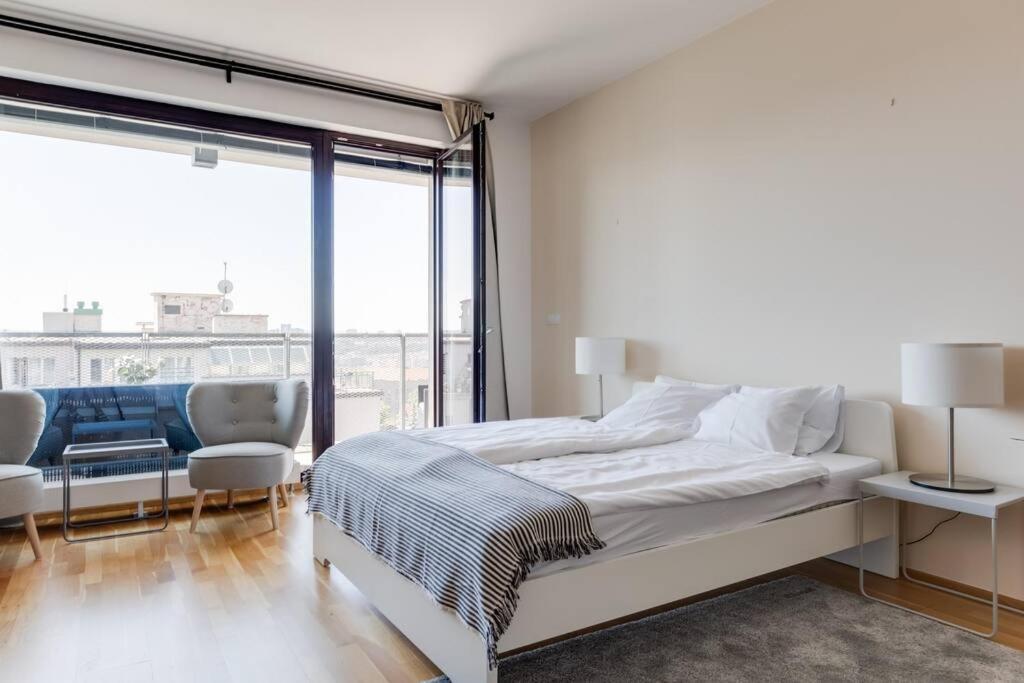 Jt'S Apartments Korunni Str. Πράγα Εξωτερικό φωτογραφία