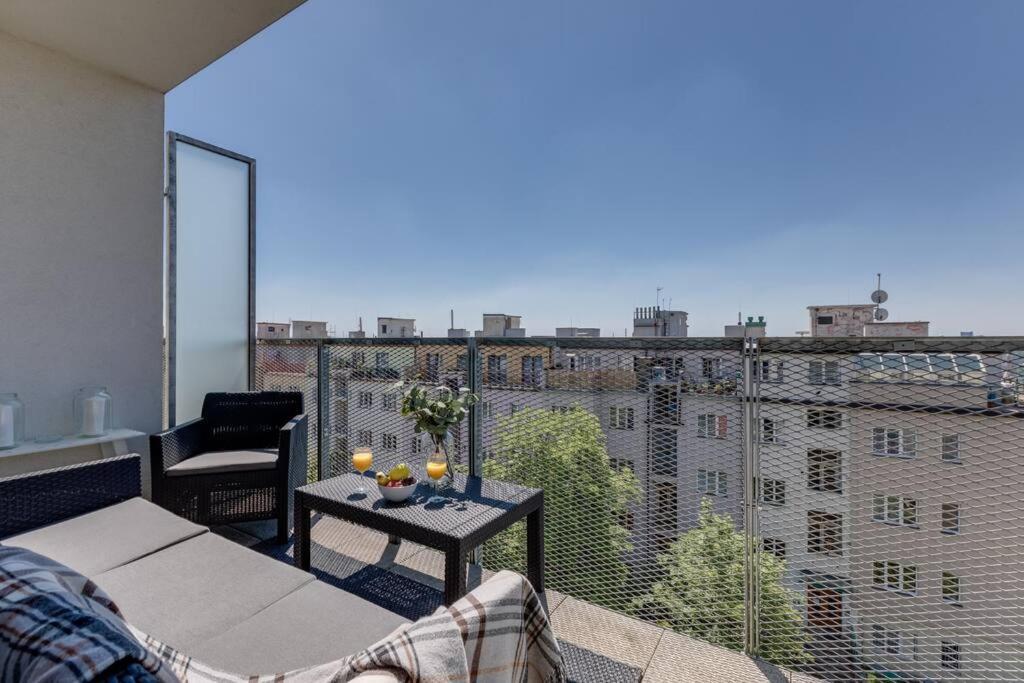 Jt'S Apartments Korunni Str. Πράγα Εξωτερικό φωτογραφία