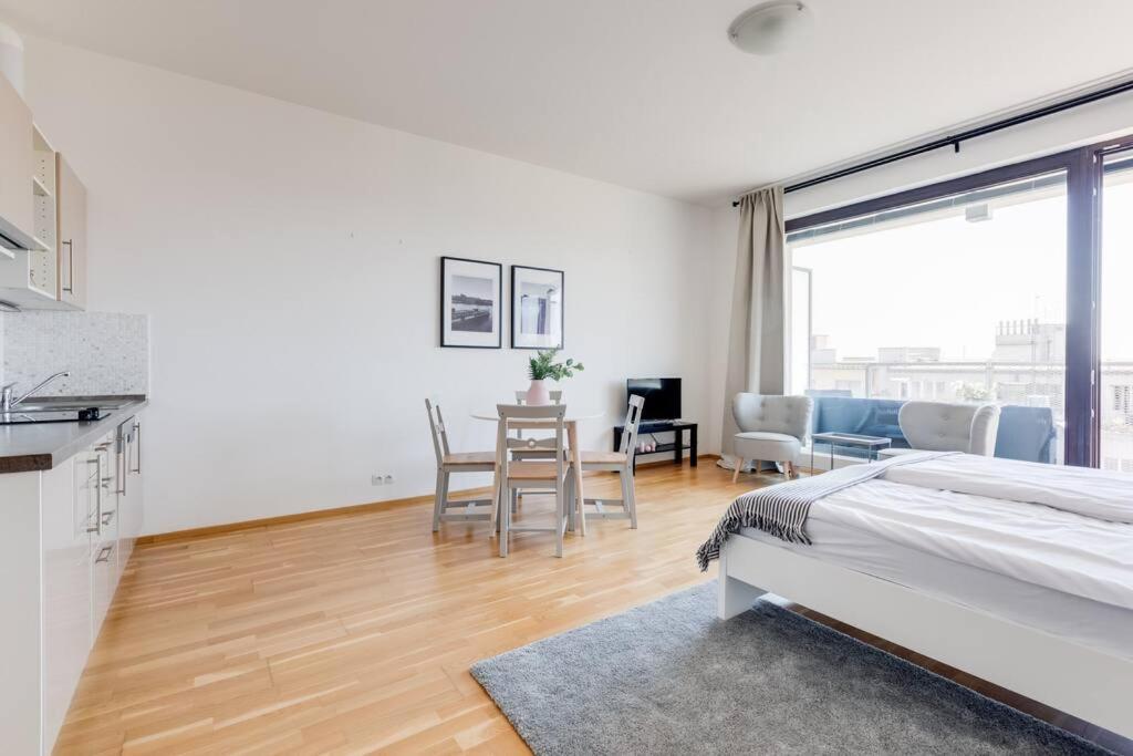 Jt'S Apartments Korunni Str. Πράγα Εξωτερικό φωτογραφία